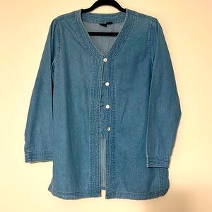 CAMI. 100% Cotton Blue Denim Long Sleeve Top. Size 12 or XL. Like New